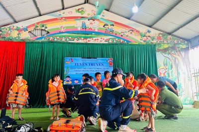 Hành trang an toàn: Buổi tuyên truyền kỹ năng PCCC và phòng chống đuối nước cho toàn thể học sinh và giáo viên